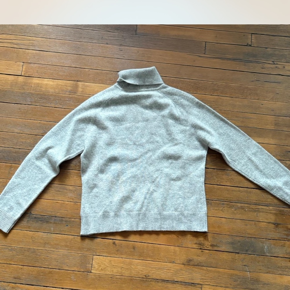 Valerie Stevens Gray Turtleneck Sweater cashmere